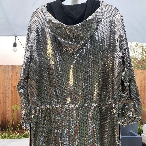 Limited-Edition Jeremy Scott Moschino X H&M Silver Sequin Hoodie Mini Dress NWT - Picture 6 of 9